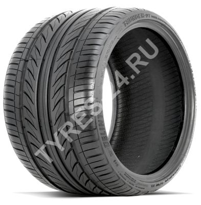 Летние шиныDelinteD7245/40 R2099W